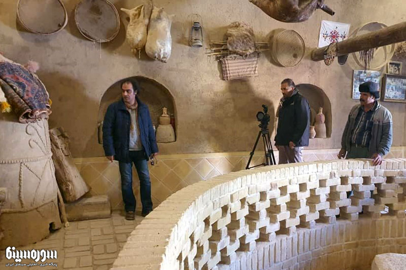 chizhayi-ke-zaman-ba-khod-bord