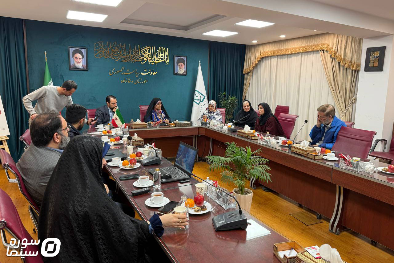 Royaye-Natamam-Roonamaee